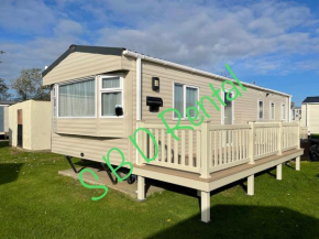 Summer Breeze Deluxe Caravan Rental, Saint Osyth